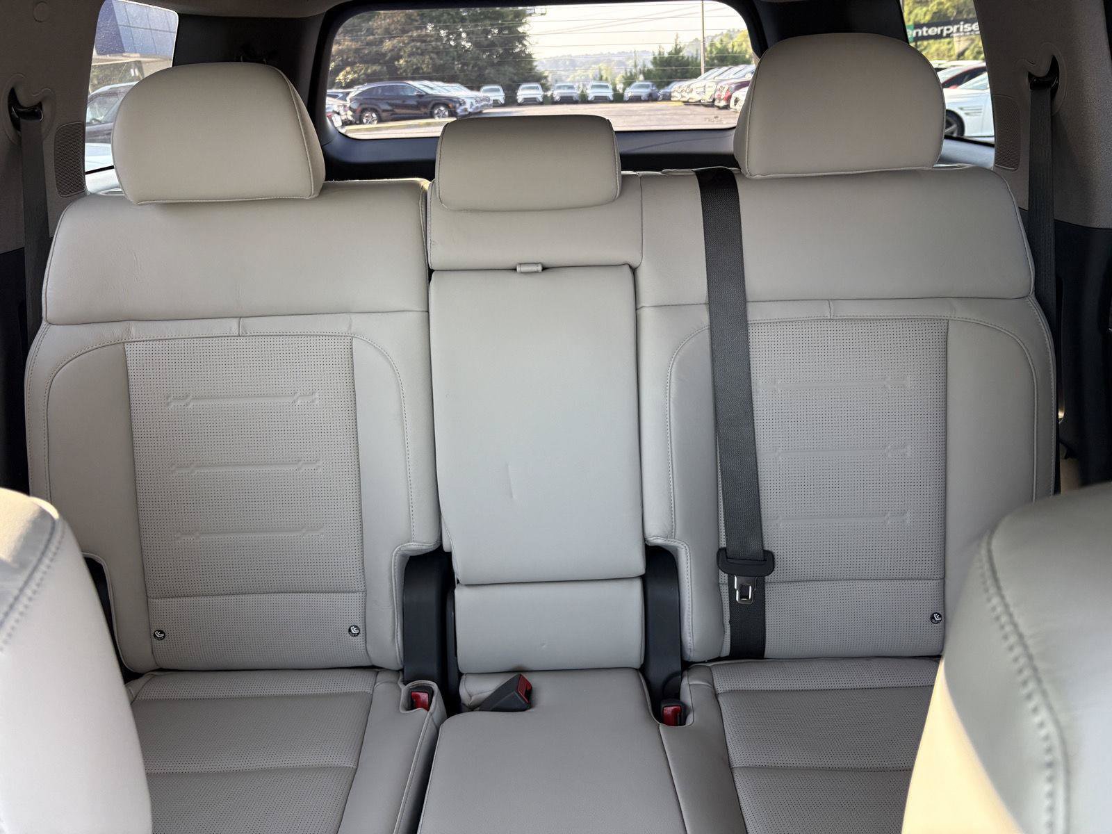 Certified 2025 Hyundai Santa Fe Limited w/ Tow & Go Package FWD image 27