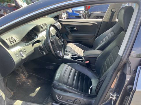 Used 2010 Volkswagen CC Sport FWD image 3