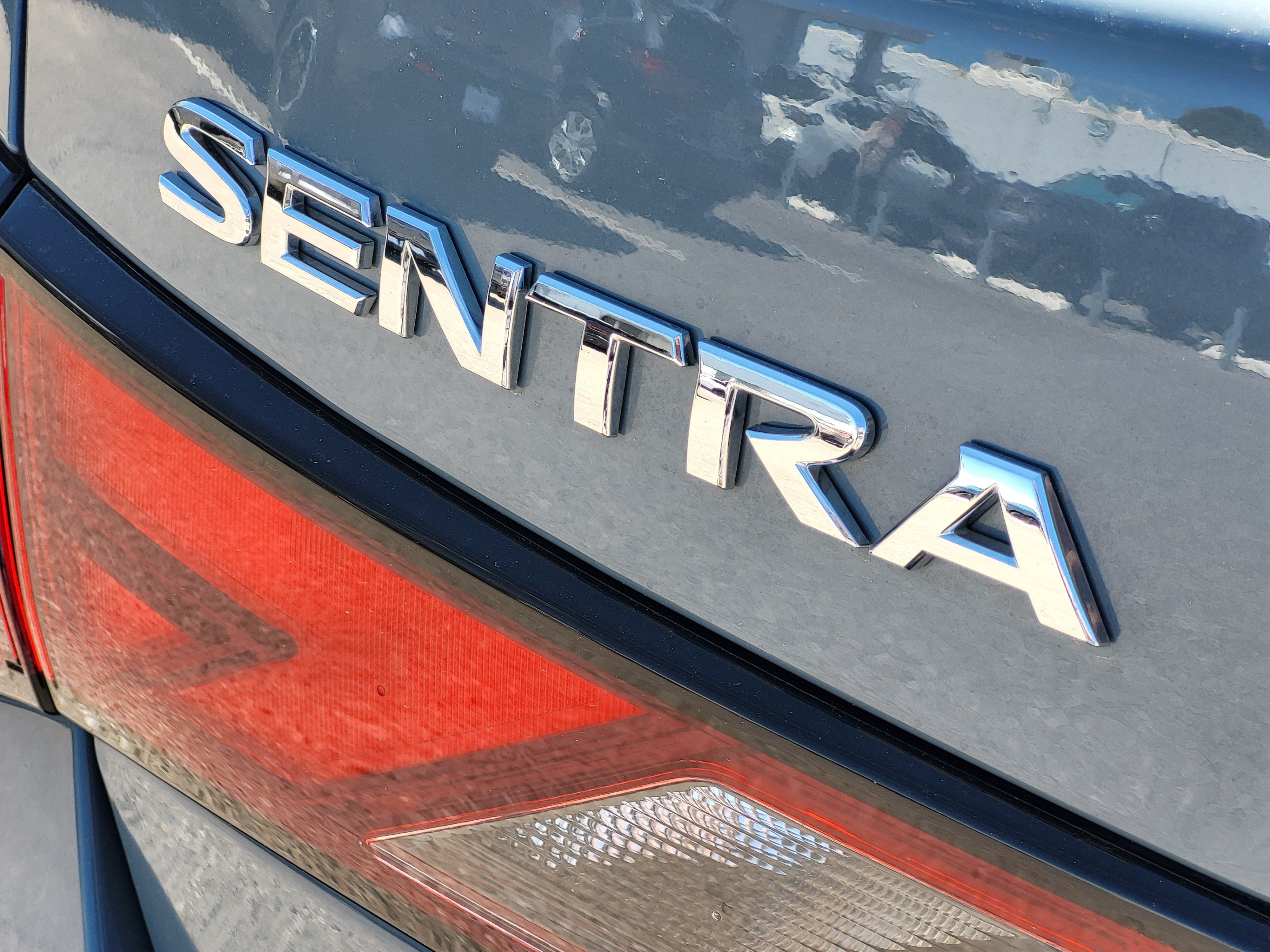 Certified 2025 Nissan Sentra SV w/ SV Premium Package FWD image 7