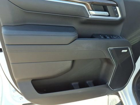 Used 2022 Chevrolet Silverado 1500 RST w/ Convenience Package II AWD/4WD image 11