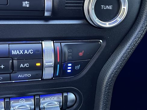 Used 2019 Ford Mustang GT Premium image 27