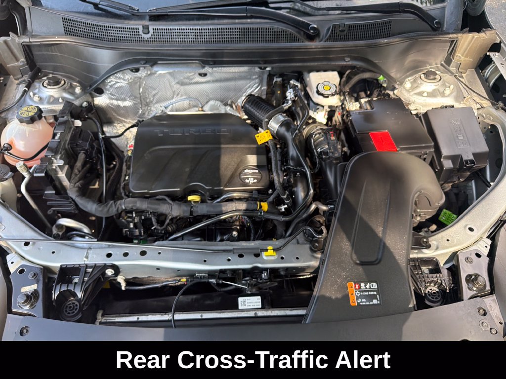 Used 2024 Chevrolet Trax LT w/ Sunroof Package FWD image 28
