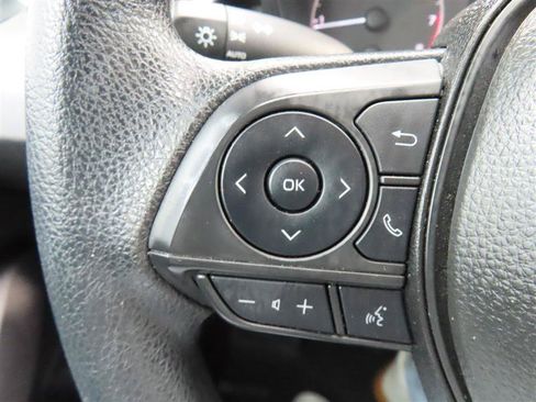 Used 2025 Toyota Corolla LE FWD image 22