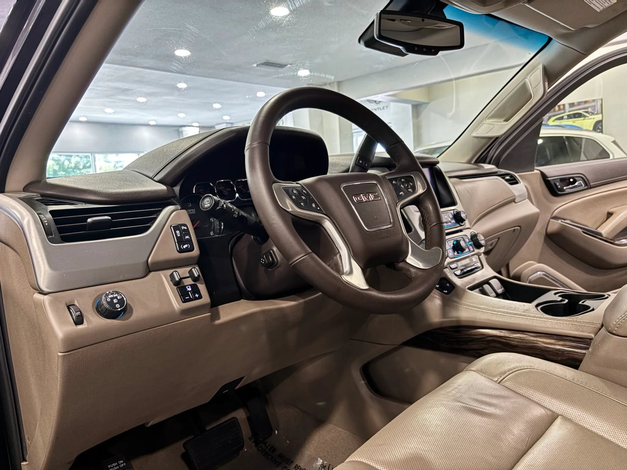 Used 2019 GMC Yukon SLT w/ Open Road Package RWD image 9