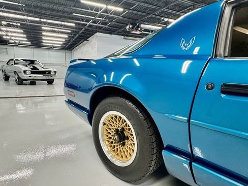 Used 1992 Pontiac Firebird Formula image 11