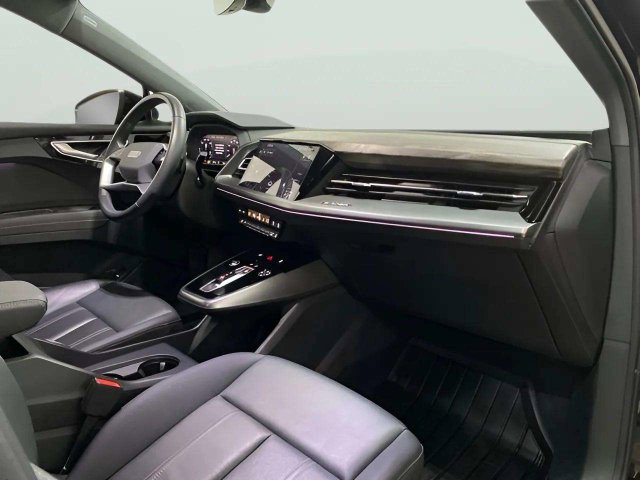 Used 2023 Audi Q4 e-tron Premium Plus w/ Premium Plus AWD/4WD image 25