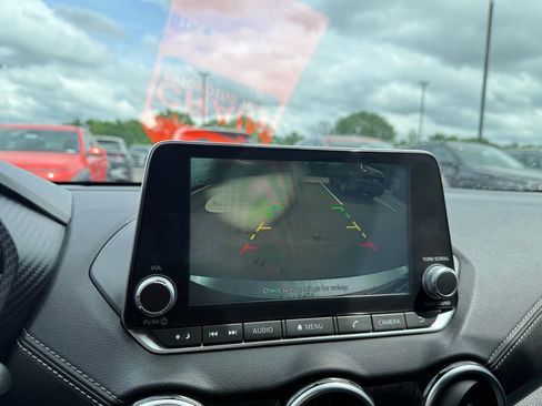 Used 2023 Nissan Sentra SV image 16