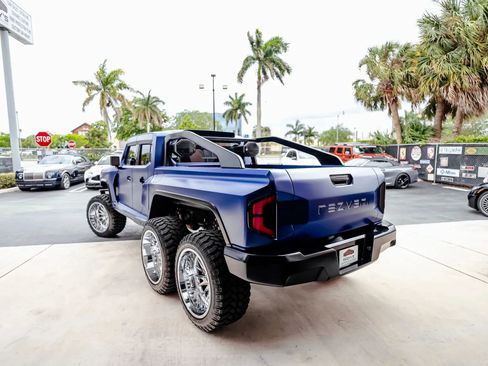 Used 2021 Jeep Gladiator Sport AWD/4WD image 10