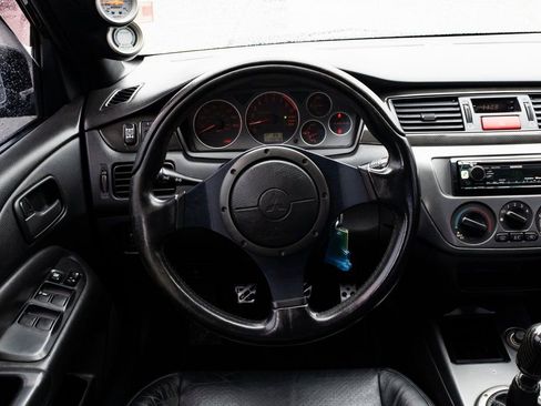 Used 2006 Mitsubishi Lancer Evolution IX image 13