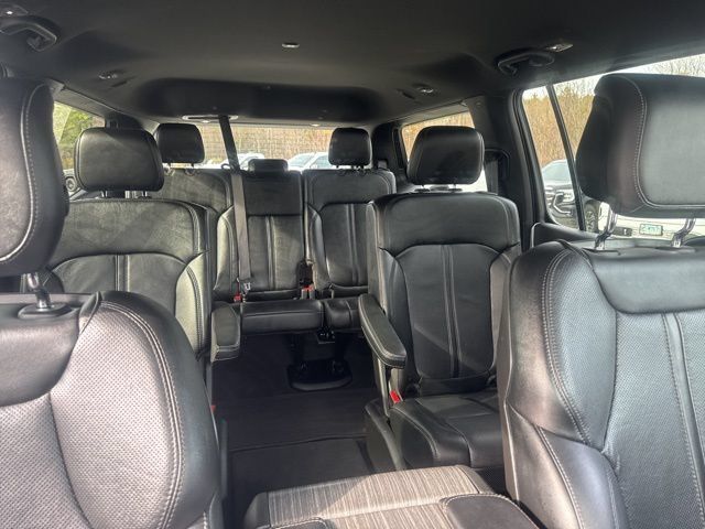 Used 2024 Jeep Wagoneer Series II AWD/4WD image 42