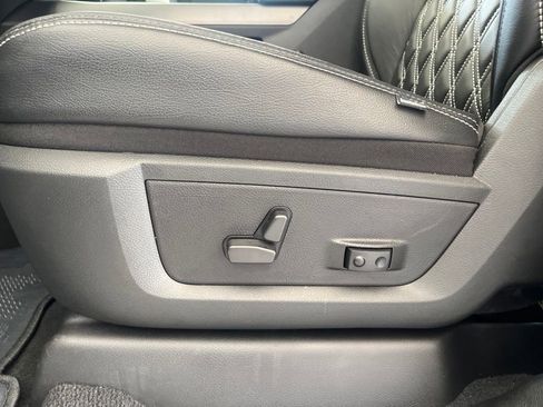 New 2022 RAM 2500 Big Horn w/ Level C Equiment Group image 37