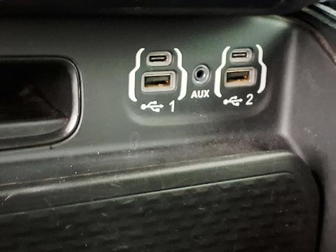 Used 2020 RAM 1500 Big Horn RWD image 21