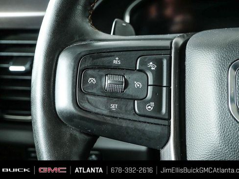 Used 2024 GMC Sierra 1500 AT4 w/ Technology Package AWD/4WD image 11