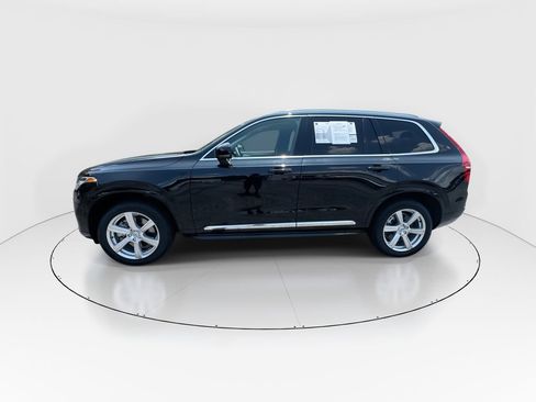 Used 2024 Volvo XC90 B5 Core AWD/4WD image 5