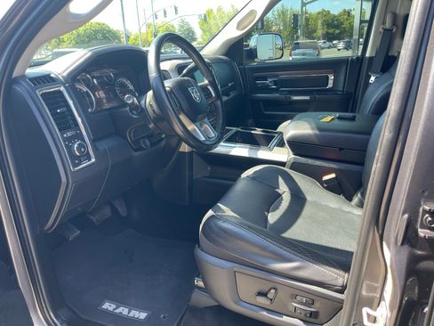 Used 2015 RAM 2500 Laramie w/ Convenience Group AWD/4WD image 8