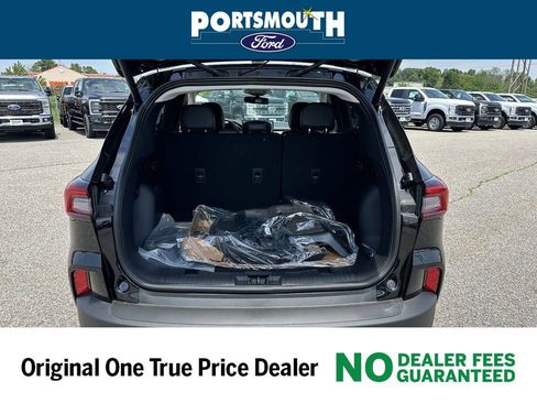 New 2024 Ford Escape SE w/ PHEV Premium Package image 17