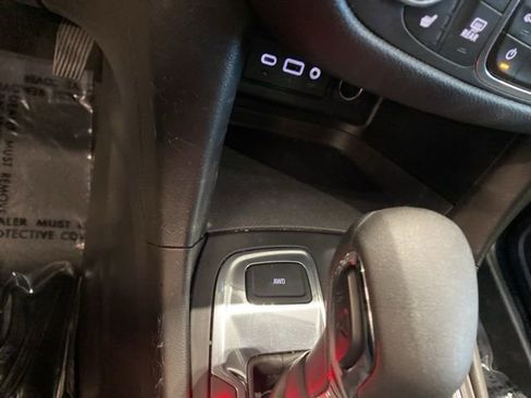 Certified 2022 Chevrolet Equinox LT image 26