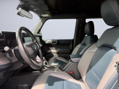 Used 2022 Ford Bronco Outer Banks AWD/4WD image 18