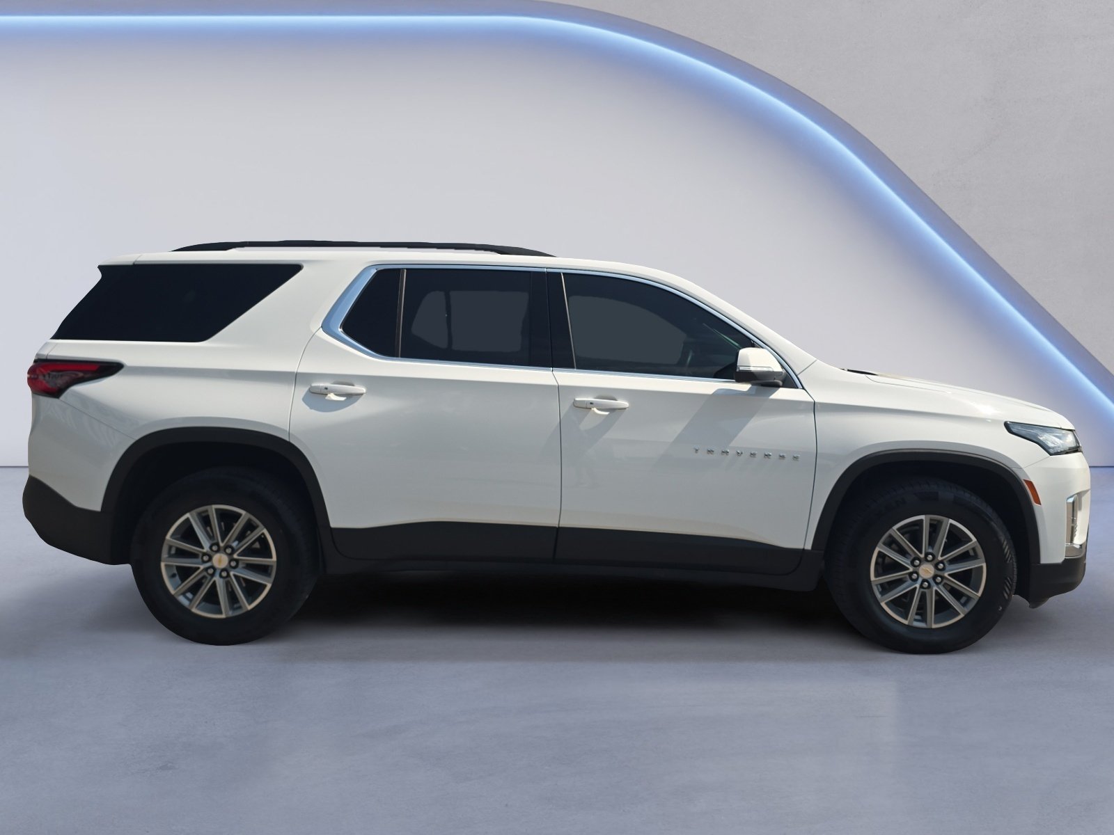 Used 2023 Chevrolet Traverse LT FWD image 7