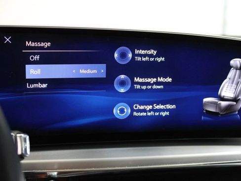 Certified 2025 Cadillac Lyriq Luxury w/ LPO, Floor Liner Package AWD/4WD image 18