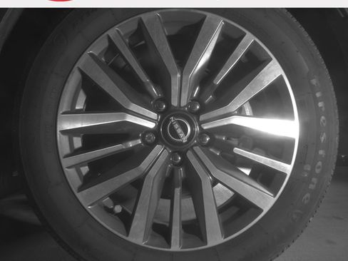 Used 2024 Nissan Kicks SV FWD image 13