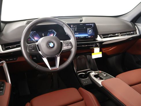 New 2026 BMW X1 xDrive28i w/ Technology Package AWD/4WD image 2