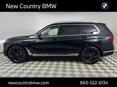 Used 2024 BMW X7 xDrive40i w/ Executive Package image 4