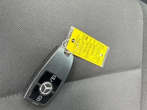 Used 2025 Mercedes-Benz Sprinter 2500 image 6