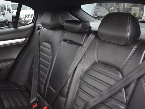 Used 2018 Alfa Romeo Stelvio Ti Sport image 28