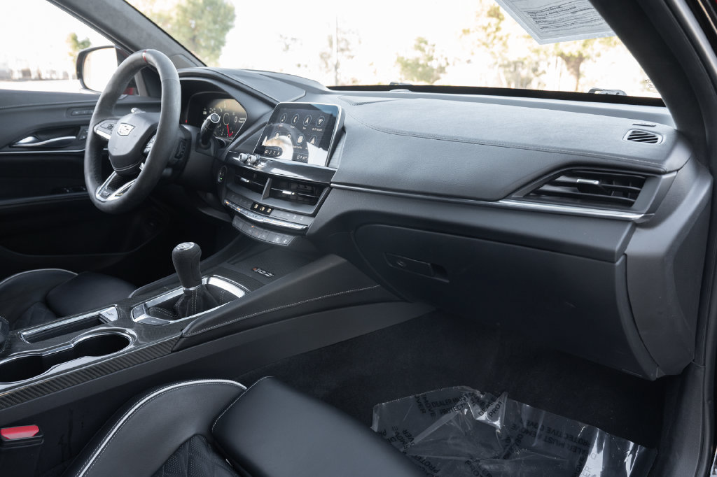 Used 2022 Cadillac CT4 V Blackwing w/ Technology Package RWD image 43