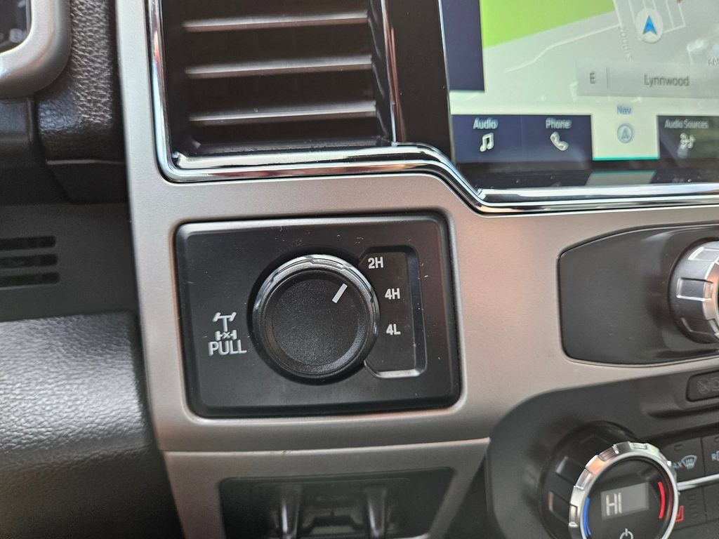 Used 2022 Ford F250 Lariat w/ Lariat Value Package AWD/4WD image 33