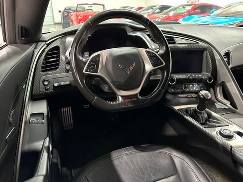 Used 2015 Chevrolet Corvette Z06 w/ Z07 Performance Package RWD image 7