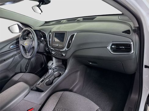 Used 2024 Chevrolet Equinox LT image 20