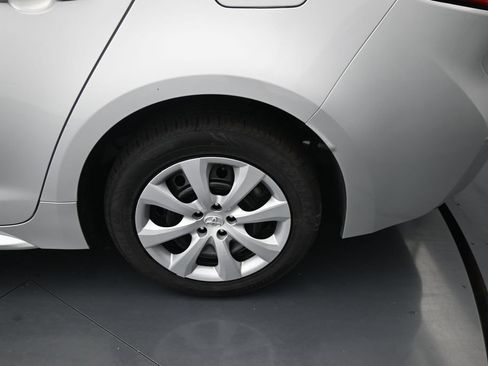 Used 2023 Toyota Corolla LE FWD image 15
