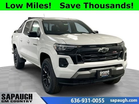 New 2025 Chevrolet Colorado Z71 w/ Midnight Edition AWD/4WD image 1