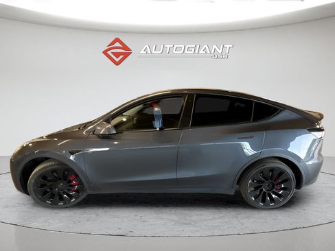 Used 2021 Tesla Model Y Long Range AWD/4WD image 2