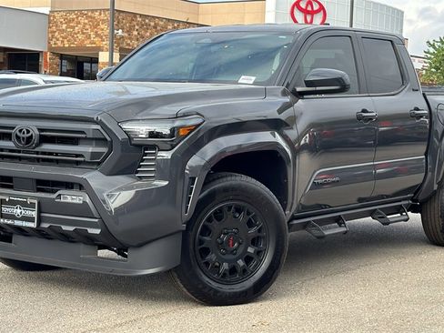 New 2025 Toyota Tacoma SR5 image 34