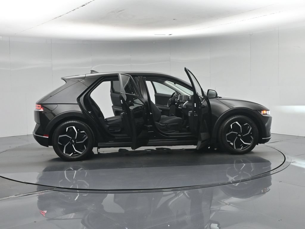 Used 2022 Hyundai Ioniq 5 SEL RWD image 36