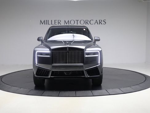 New 2026 Rolls-Royce Cullinan Black Badge image 8