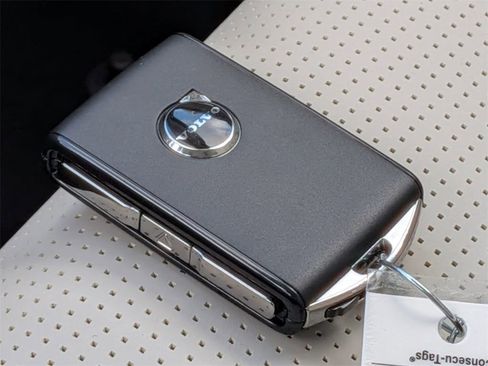 New 2026 Volvo XC90 T8 Ultra w/ Protection Package Premier image 40