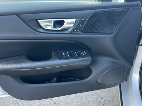 Used 2022 Volvo S60 B5 Inscription FWD image 13
