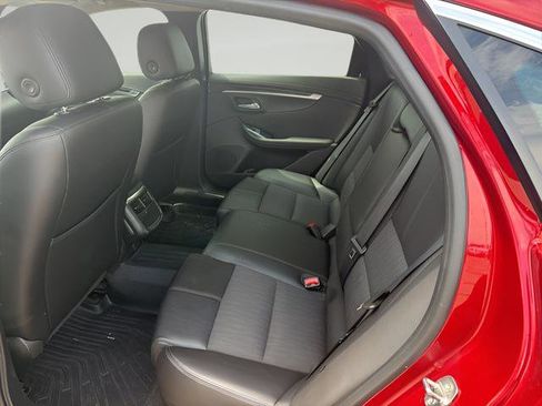 Used 2019 Chevrolet Impala LT FWD image 10