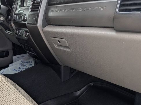 Used 2019 Ford F350 XLT w/ Camper Package AWD/4WD image 28
