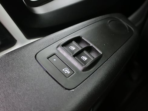 Used 2023 RAM ProMaster 2500 FWD image 11