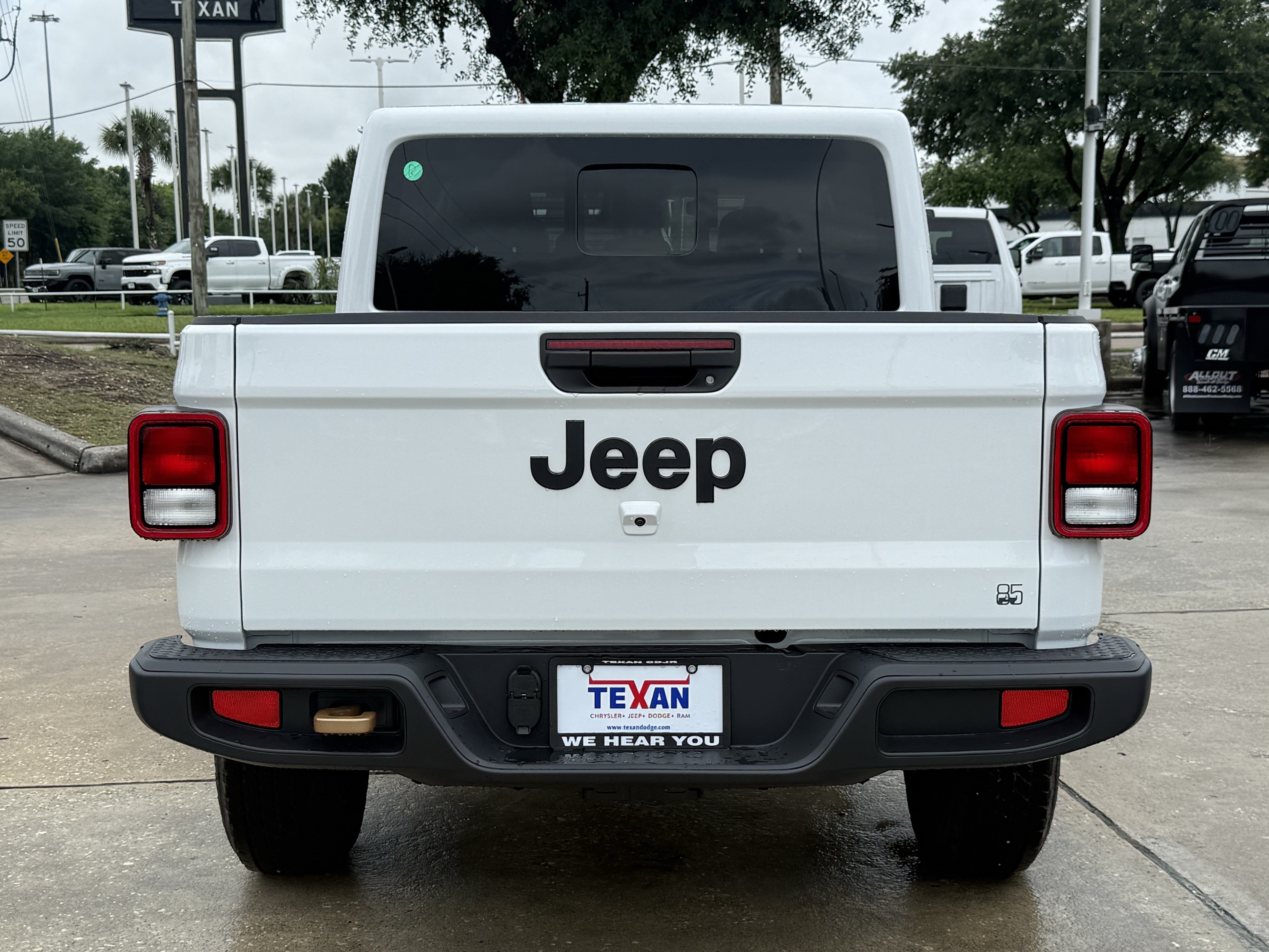 New 2026 Jeep Gladiator Sport AWD/4WD image 6