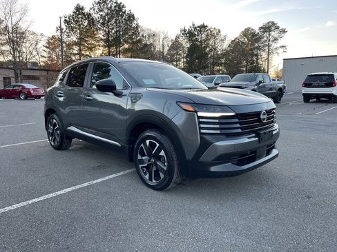 New 2026 Nissan Kicks SV w/ SV Premium Package image 4