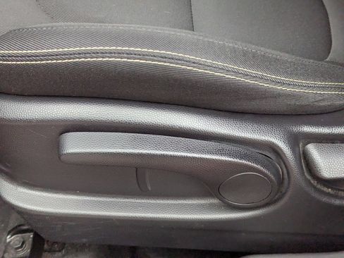 Used 2016 Kia Soul + image 21