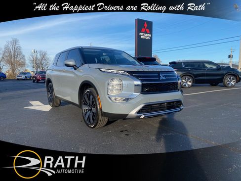 New 2025 Mitsubishi Outlander SE image 1