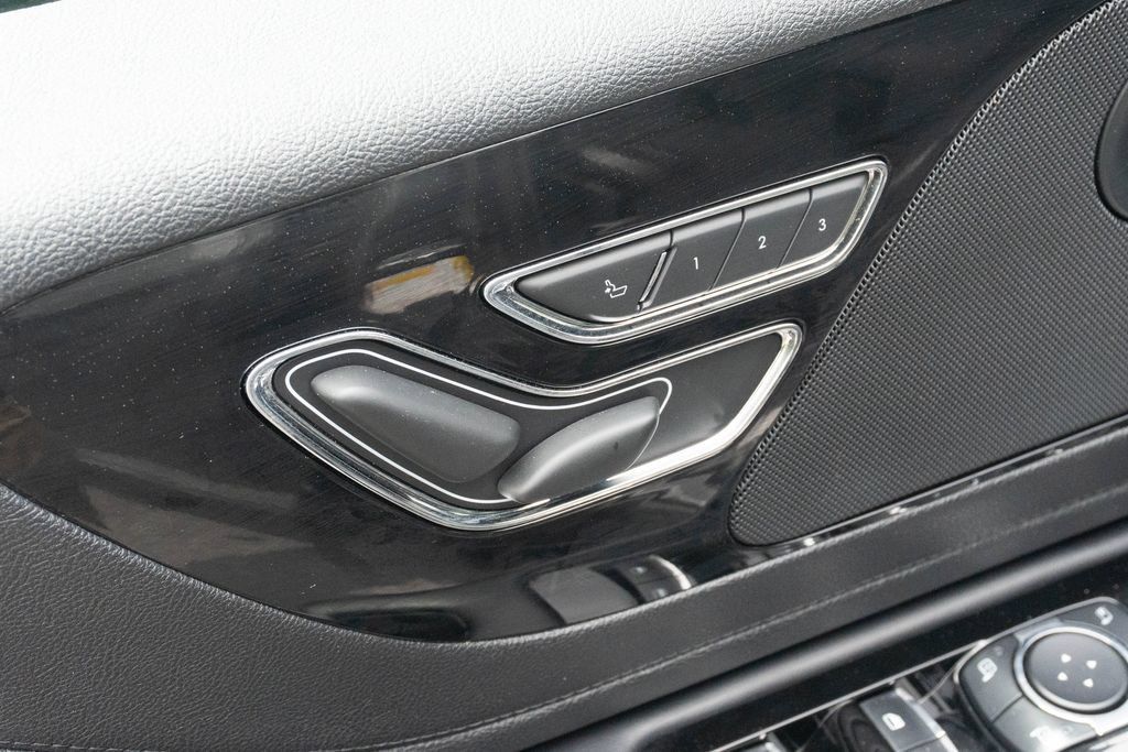 Used 2023 Lincoln Aviator Reserve RWD image 15