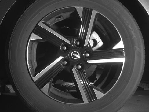 Used 2025 Nissan Sentra SV image 14